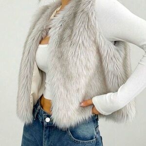 SHEIN Light Gray Faux Fur Sleeveless Vest